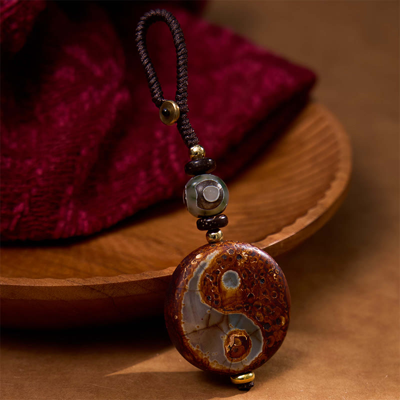 Llavero con cuentas de ágata natural Yin Yang Dzi con Buddha Stones