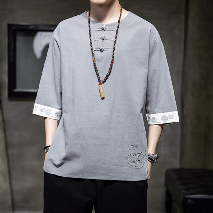 Ropa de hombre de lino y algodón, traje Tang chino con bordado de dragón y botones de rana de Buddha Stones, camisa de manga tres cuartos - Gris claro - US/UK/AU46, EU56 (5XL)  - image 12