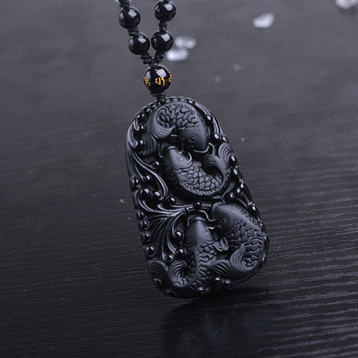 Collar colgante de cuentas grabadas de fuerza con pez koi de obsidiana negra de Buddha Stones - image 15