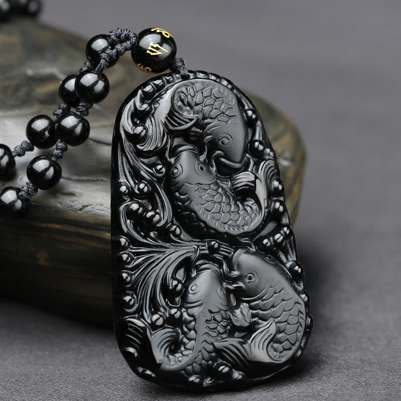 Collar colgante de cuentas grabadas de fuerza con pez koi de obsidiana negra de Buddha Stones - image 2