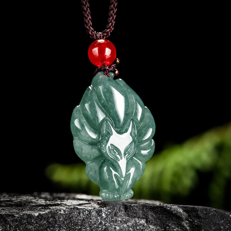 Buddha Stones Colgante de Collar de Jade Verde Natural con Zorro de Nueve Colas de la Suerte