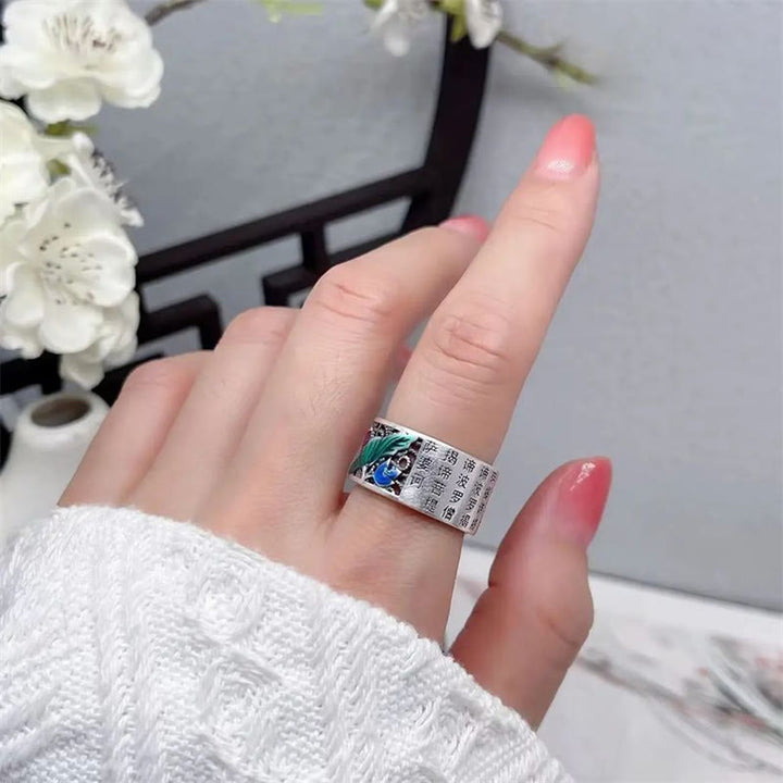 Buddha Stones Anillo de la suerte con Sutra del corazón de loto y pez Koi de esmalte azul cobre