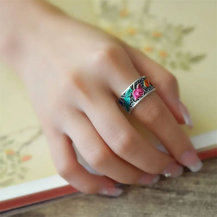 Buddha Stones Anillo de la suerte con Sutra del corazón de loto y pez Koi de esmalte azul cobre