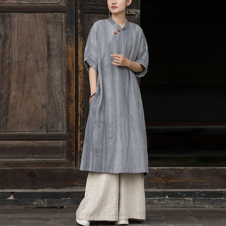 Vestido de mujer de manga corta, por debajo de la rodilla, con bolsillos, de lino ramio teñido con la técnica tie-dye, con estampado de Buddha Stones. - Vestido gris y pantalones caqui - US4-6, UK/AU8-10, EU36-38 (F) - image 12