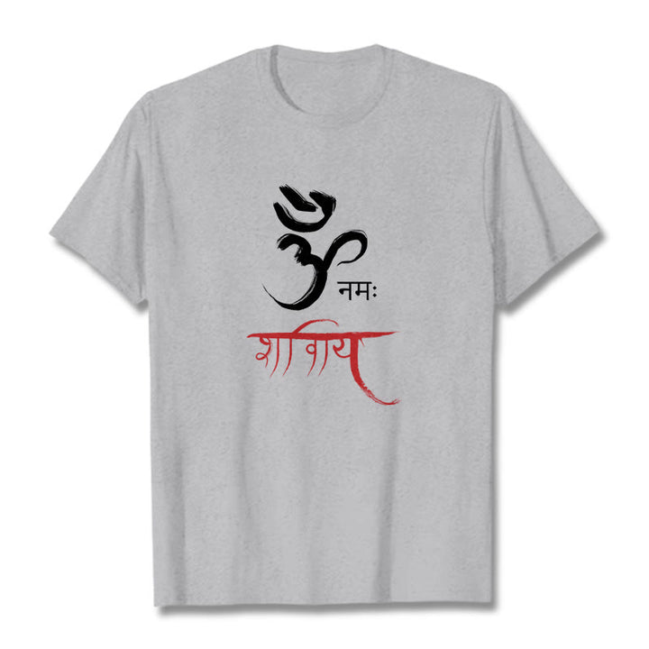 Camiseta de mantra sánscrito OM NAMAH SHIVAYA de Buddha Stones - Gris claro - 2XL - image 0