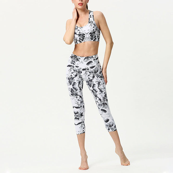 Buddha Stones Leggings deportivos cortos de yoga con estampado de hojas y mariposas para mujeres - image 9