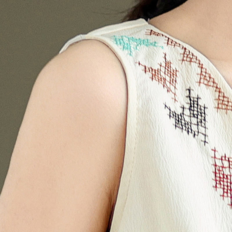 Top sin mangas con borla, escote en V y bordado retro de Buddha Stones - image 6