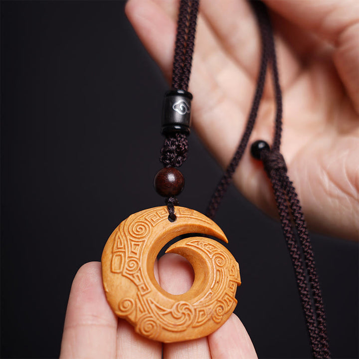 Buddha Stones Madera de Ébano Madera de Sándalo La Suerte Mejora Patrón de Diseño Paz Collar Colgante