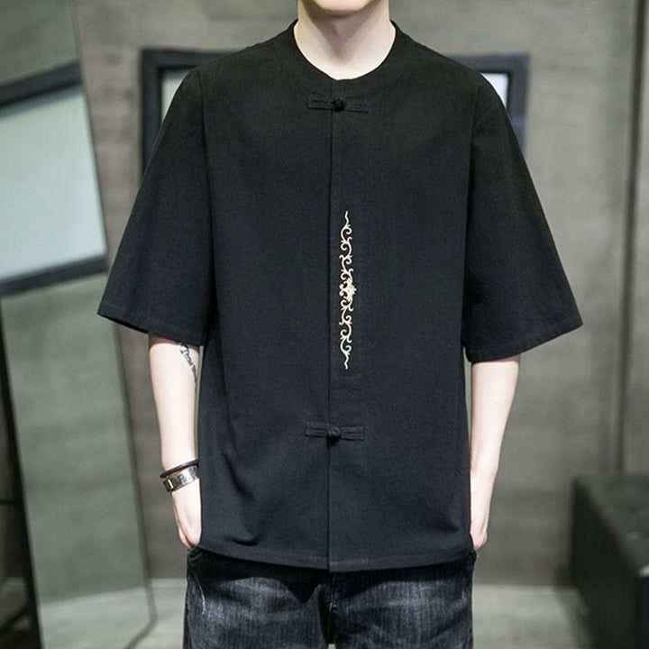 Camisa de algodón para hombre con media manga, bordado y botón de rana en color liso de Buddha Stones - Negro - US/UK/AU46, EU56 (5XL) - image 8