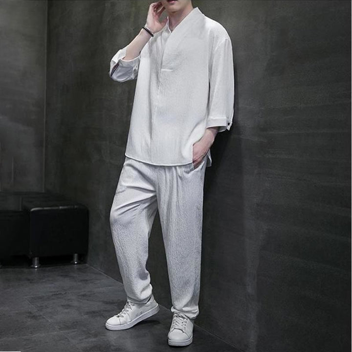 Buddha Stones Camisa de manga tres cuartos con cuello en V de color sólido Pantalones casuales Conjunto de ropa para hombre - image 3