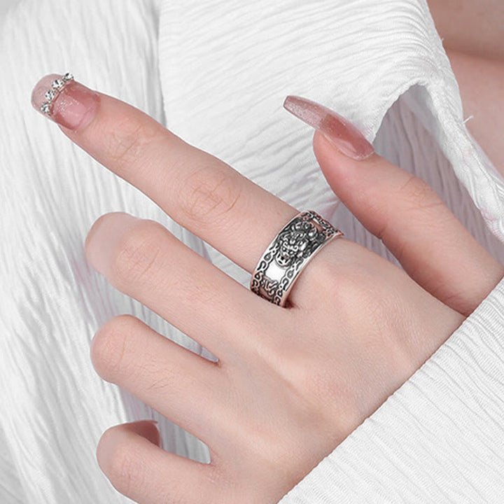 Buddha Stones Anillo Ajustable de Plata de Ley 925 Estelina con Escritura Tallada de PiXiu y Riqueza