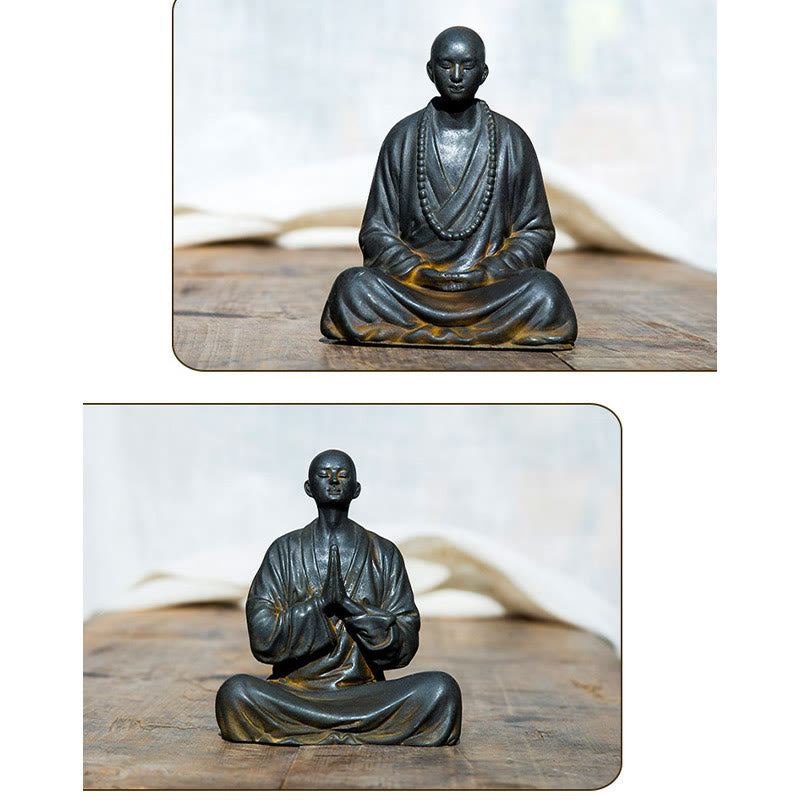Estatua de Resina Fundida de Monje Orando Meditando en Polvo de Hierro con Óxido para Decoración del Hogar de Buddha Stones