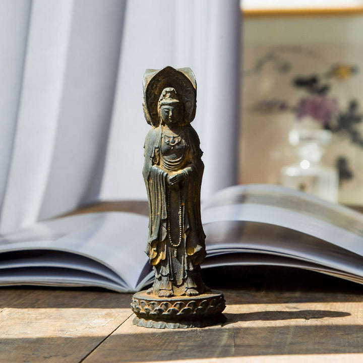 Buddha Stones Estatua de Resina Fundida con Polvo de Hierro Oxidado de la Kwan Yin Avalokitesvara Trifacética Decoración de Escritorio de Riqueza