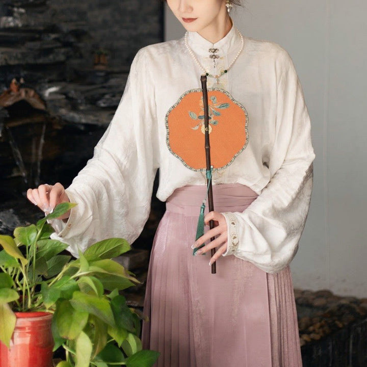 Buddha Stones Abanico Portátil Enrollable Hecho a Mano con Mango Largo de Bambú Púrpura y Patrón de Hoja de Cerezo y Uva