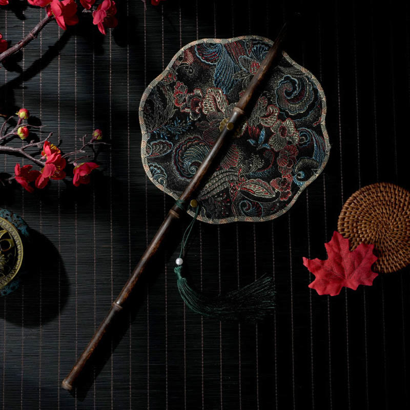 Buddha Stones Abanico portátil enrollable de bambú largo mango morado con diseño de Epiphyllum, hojas y conchas hechas a mano