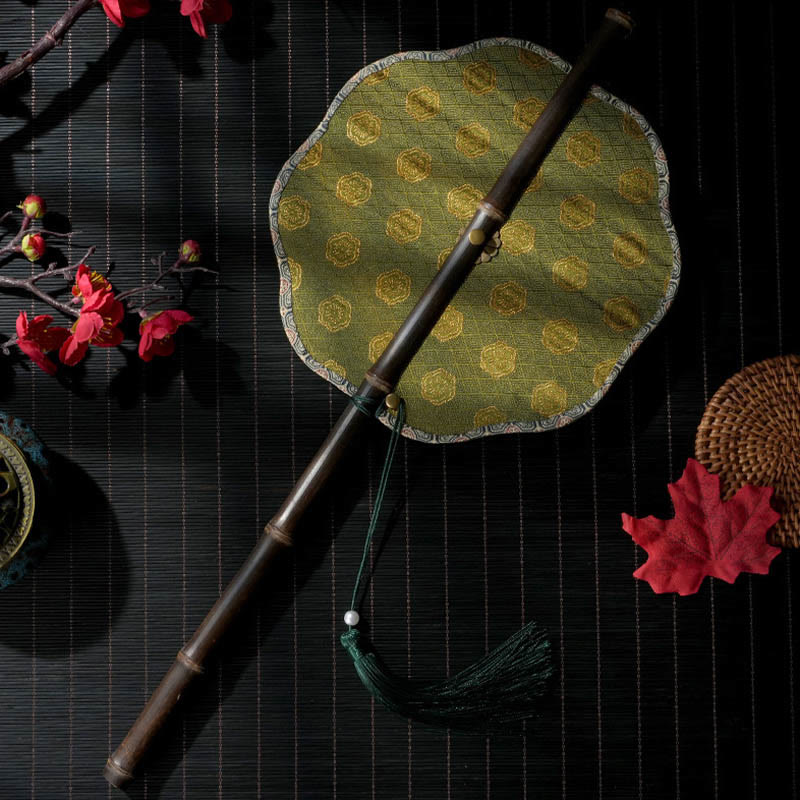 Buddha Stones Abanico portátil enrollable de bambú largo mango morado con diseño de Epiphyllum, hojas y conchas hechas a mano