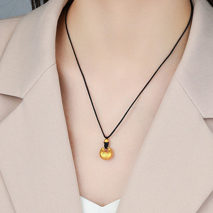 Collar con colgante de cuerda de la suerte con diseño de candado de deseos y personaje Fu de oro 999 con Buddha Stones - Pequeño personaje Fu (oro de aproximadamente 0,8 g) + cuerda de collar negra - image 2