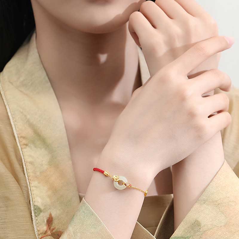 Pulsera de cuerda roja con hebilla de paz de pez dorado chino de jade hetiano de plata esterlina 925 hecha a mano con Buddha Stones