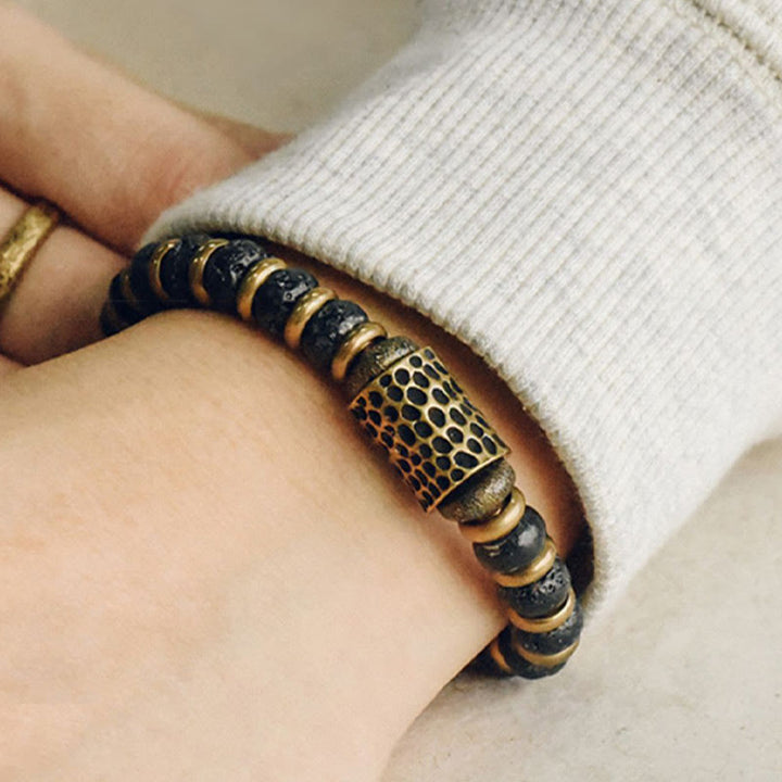 Pulsera de cobre con cuentas de lava de Buddha Stones y piedras antiguas