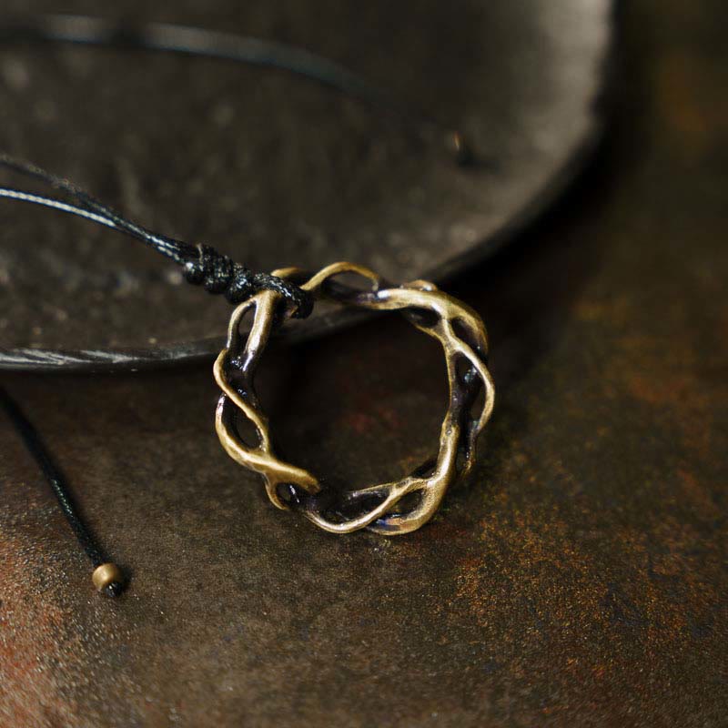 Collar con colgante de latón y cobre vintage hecho a mano con Buddha Stones