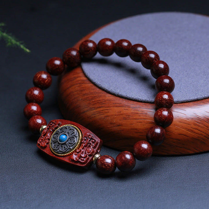 Pulsera de seis palabras verdaderas de la paz con hojas pequeñas de sándalo rojo y sándalo verde y piedras de Buddha Stones