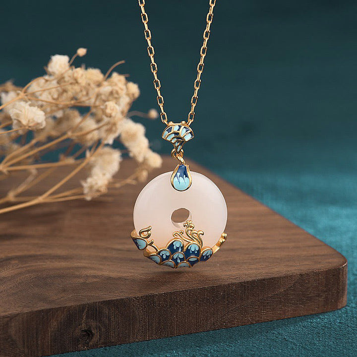 Collar con colgante de la suerte de las montañas y el mar con hebilla de la paz de jade blanco y Buddha Stones