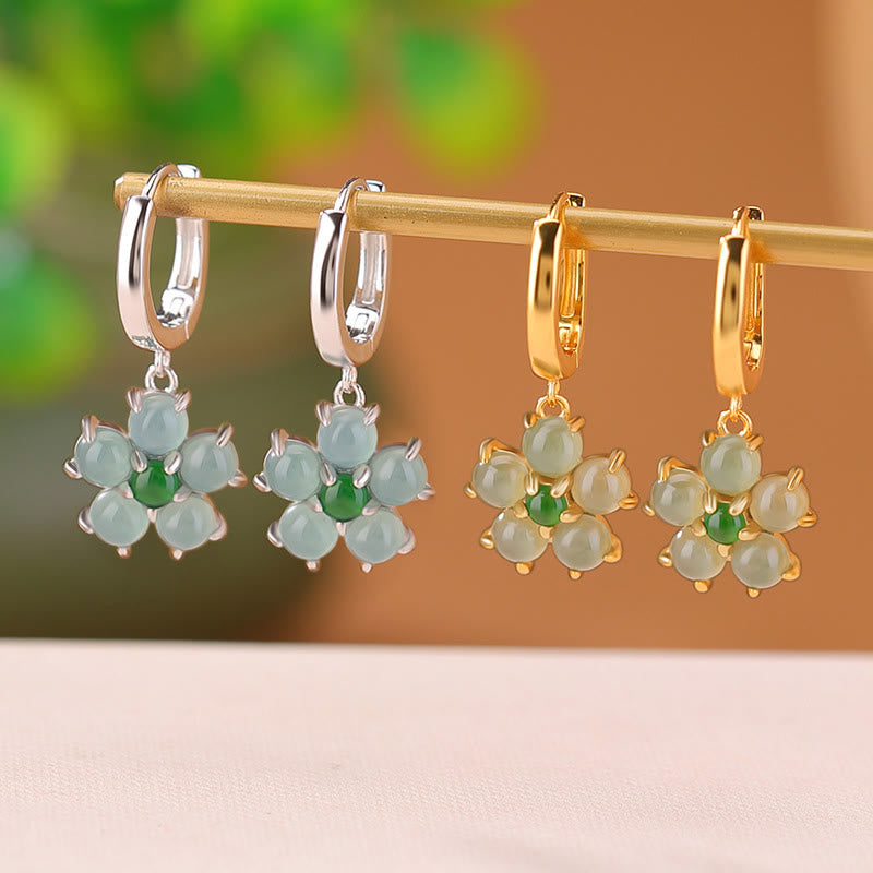 Pendientes de plata de ley 925 bañados en oro con diseño de flor de jade verde y Buddha Stones que representan la suerte y la prosperidad