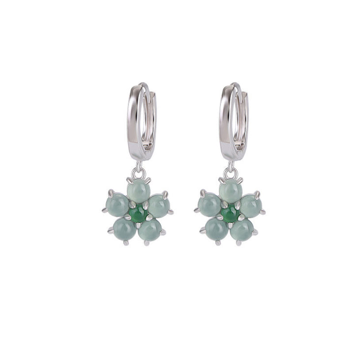Pendientes de plata de ley 925 bañados en oro con diseño de flor de jade verde y Buddha Stones que representan la suerte y la prosperidad