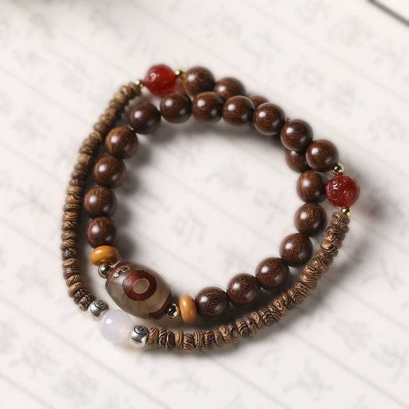Pulsera de doble vuelta con cuentas Dzi de sándalo, ébano y sándalo verde y Buddha Stones