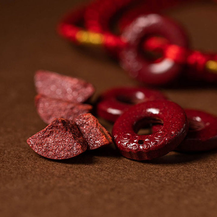 Cadena para el vientre con hilo rojo y hebilla de paz con cinabrio natural y Buddha Stones