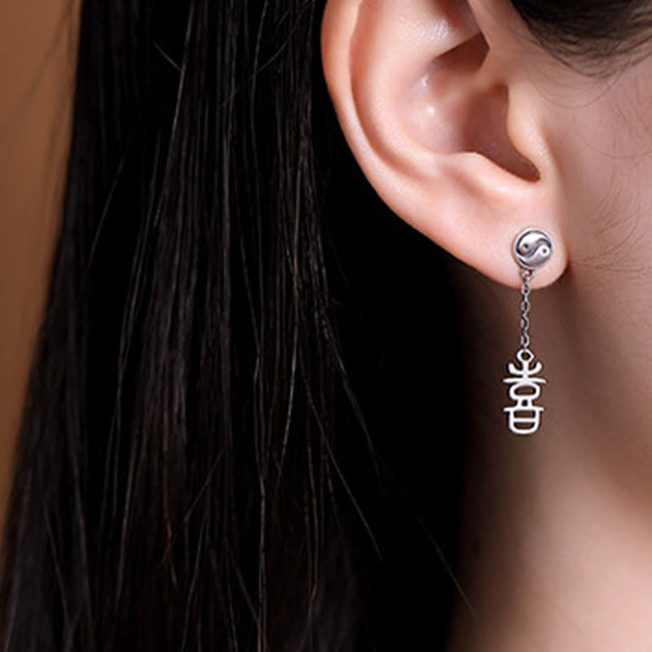 Pendientes de protección con caracteres chinos "Ping An" y "Xi Le" en plata de ley 925 con Buddha Stones