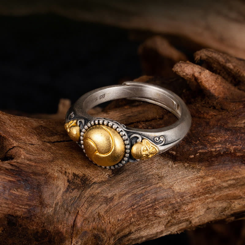 Anillo ajustable con esqueleto y baño de oro y plata de ley 925 con Buddha Stones
