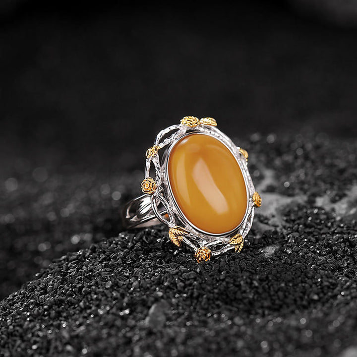 Anillo ajustable con enfoque en ámbar y oro bañado en plata de ley 990 de Buddha Stones - Ámbar (Circunferencia: 54-60 mm) - image 0