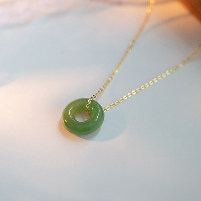 Collar con colgante de hebilla de paz de jade hetiano bañado en oro y plata de ley 925 con Buddha Stones - image 1