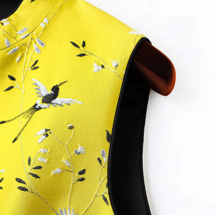 Chaleco con botones y nudo con diseño de plantas y grullas bordadas con Buddha Stones - image 8