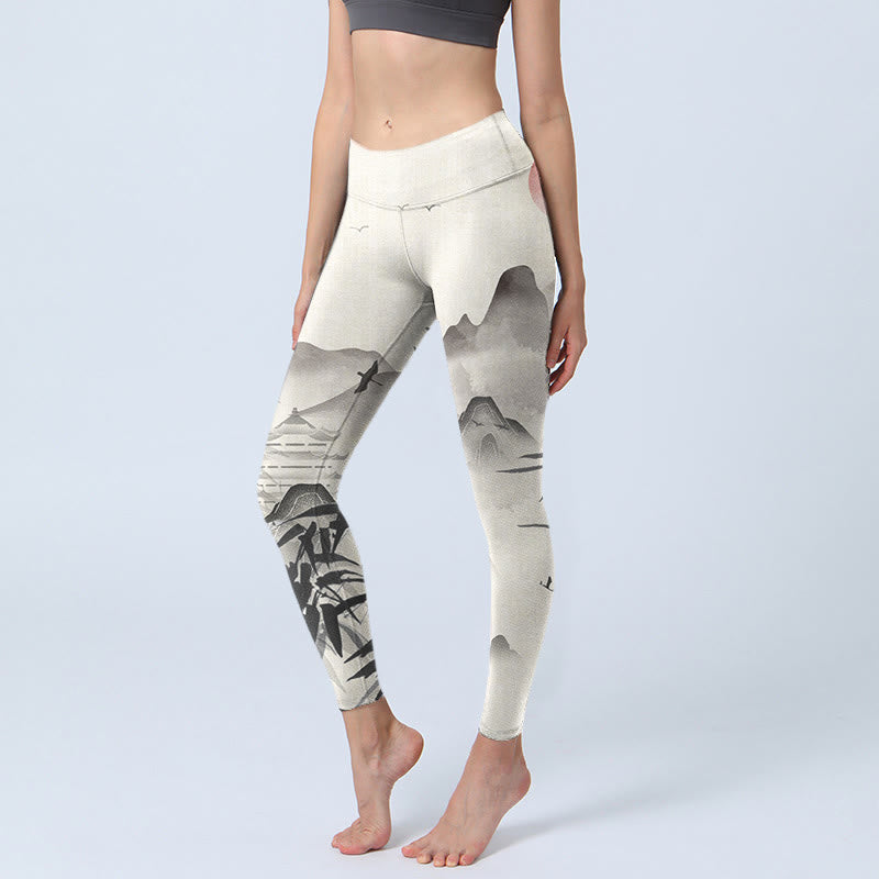 Leggings de yoga para mujer con estampado de montañas de bambú y tinta de Buddha Stones - Marfil - US18，UK/AU22，EU50 (4XL) - image 1