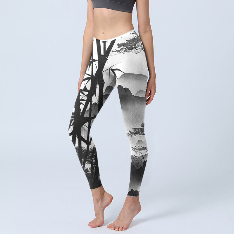 Leggings de yoga para mujer con estampado de paisaje de montaña, pino y bambú, con pintura en tinta y Buddha Stones - Gris oscuro - US18，UK/AU22，EU50 (4XL) - image 0