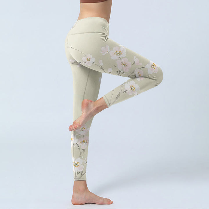 Leggings de yoga para mujer con estampado de flores de ciruelo en beige y piedras de Buddha Stones - image 4