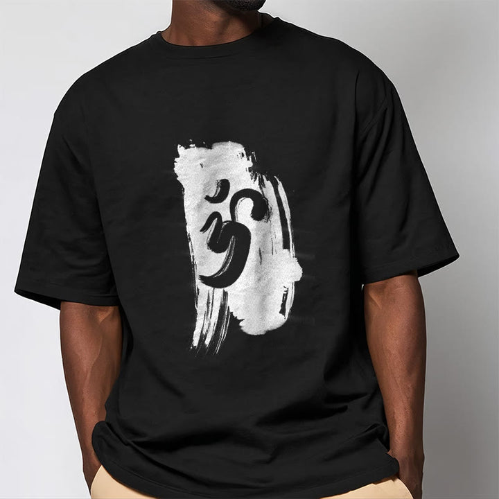 Camiseta de algodón con fondo de tinta OM y Buddha Stones - image 3