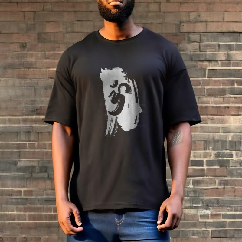 Camiseta de algodón con fondo de tinta OM y Buddha Stones - image 4