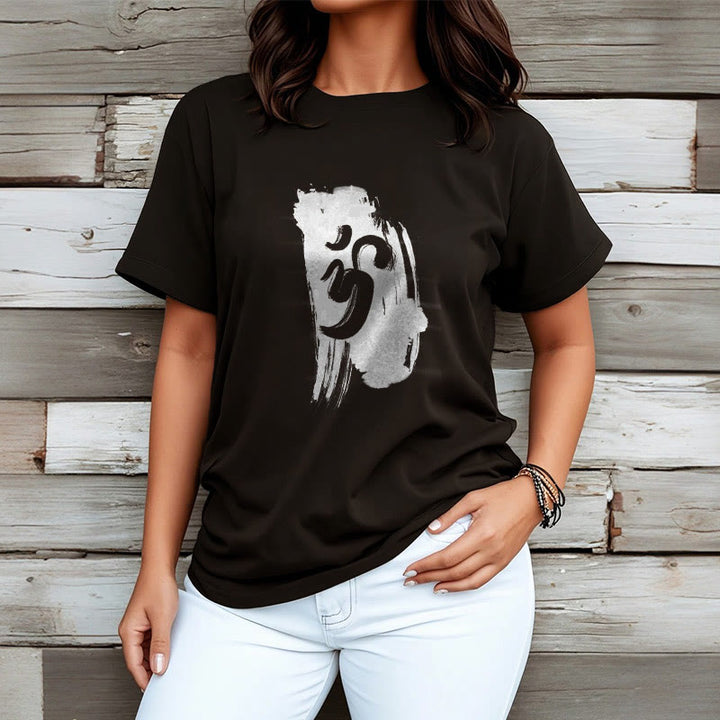 Camiseta de algodón con fondo de tinta OM y Buddha Stones - image 2