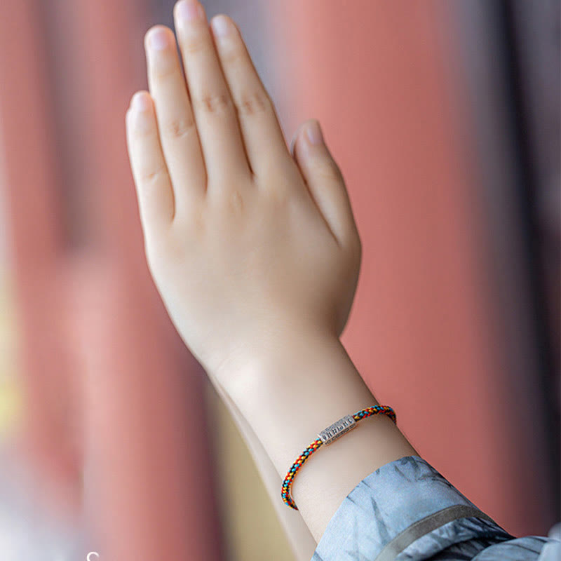 Pulsera de la suerte de plata de ley 925 con seis palabras verdaderas y hilo rojo y hilo negro de Buddha Stones - image 3