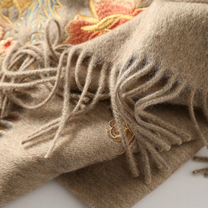 Chal de lana con Buddha Stones , hojas de flores rojas, bordado con borlas, bufanda de viaje acogedora para el invierno - image 9