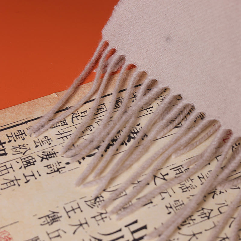 Bufanda de viaje acogedora de invierno con borlas bordadas con magnolias y chal de lana con Buddha Stones