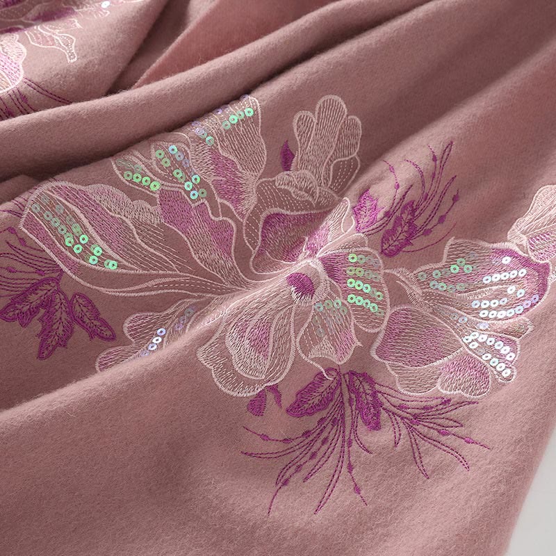 Chal de lana con Buddha Stones y flores bordadas con lentejuelas y borlas, bufanda de viaje acogedora para el invierno