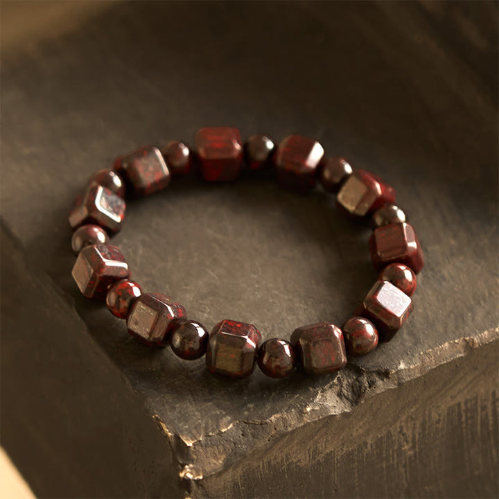 Pulsera de fuerza con piedra de sangre y Buddha Stones