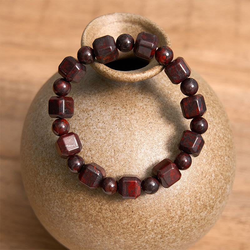 Pulsera de fuerza con piedra de sangre y Buddha Stones