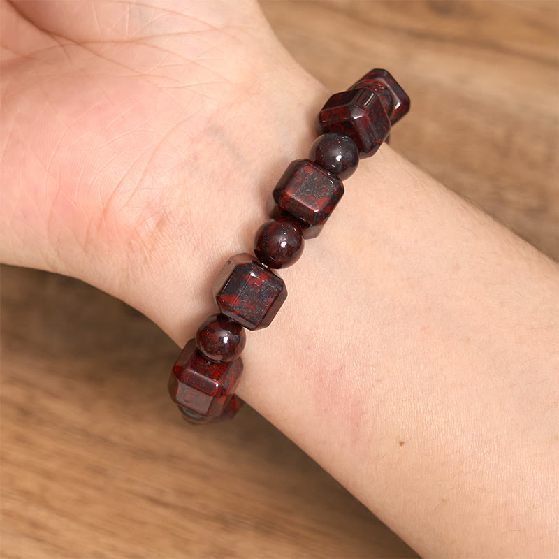 Pulsera de fuerza con piedra de sangre y Buddha Stones