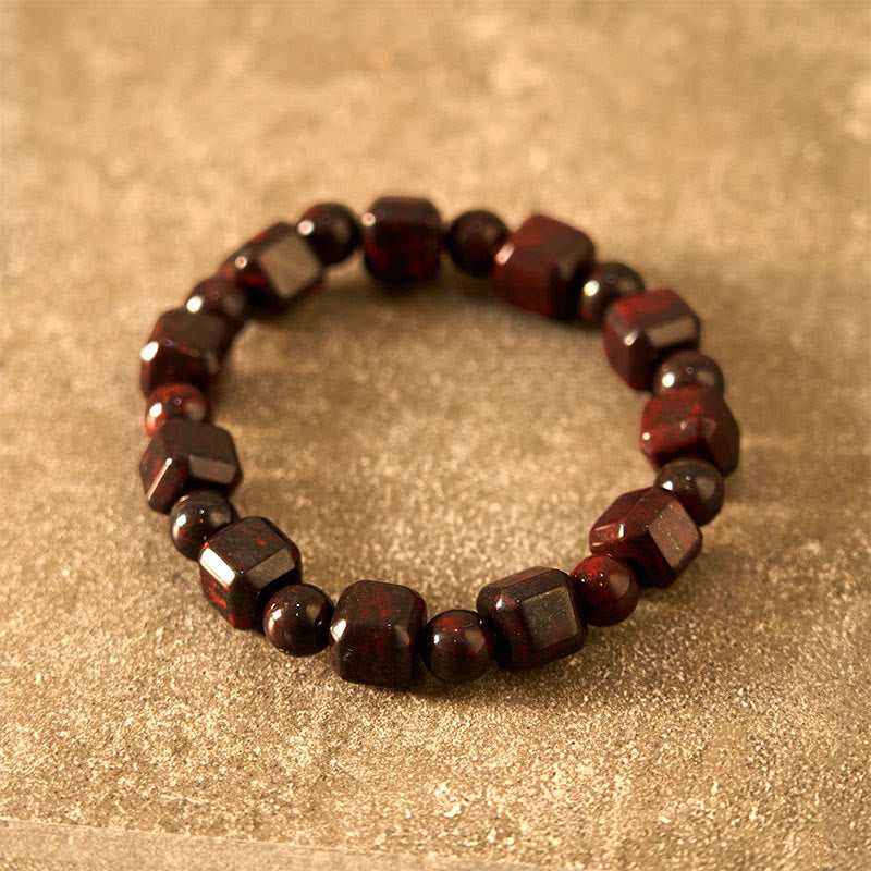 Pulsera de fuerza con piedra de sangre y Buddha Stones