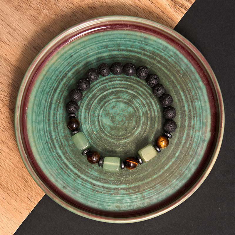 Pulsera de piedra de lava con cristales variados y Buddha Stones